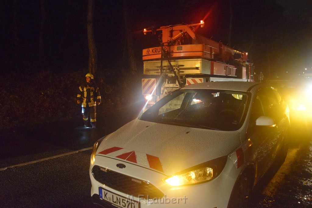 Container LKW umgestuerzt Koeln Brueck Bruecker- Dellbruecker Mauspfad P390.JPG - Miklos Laubert